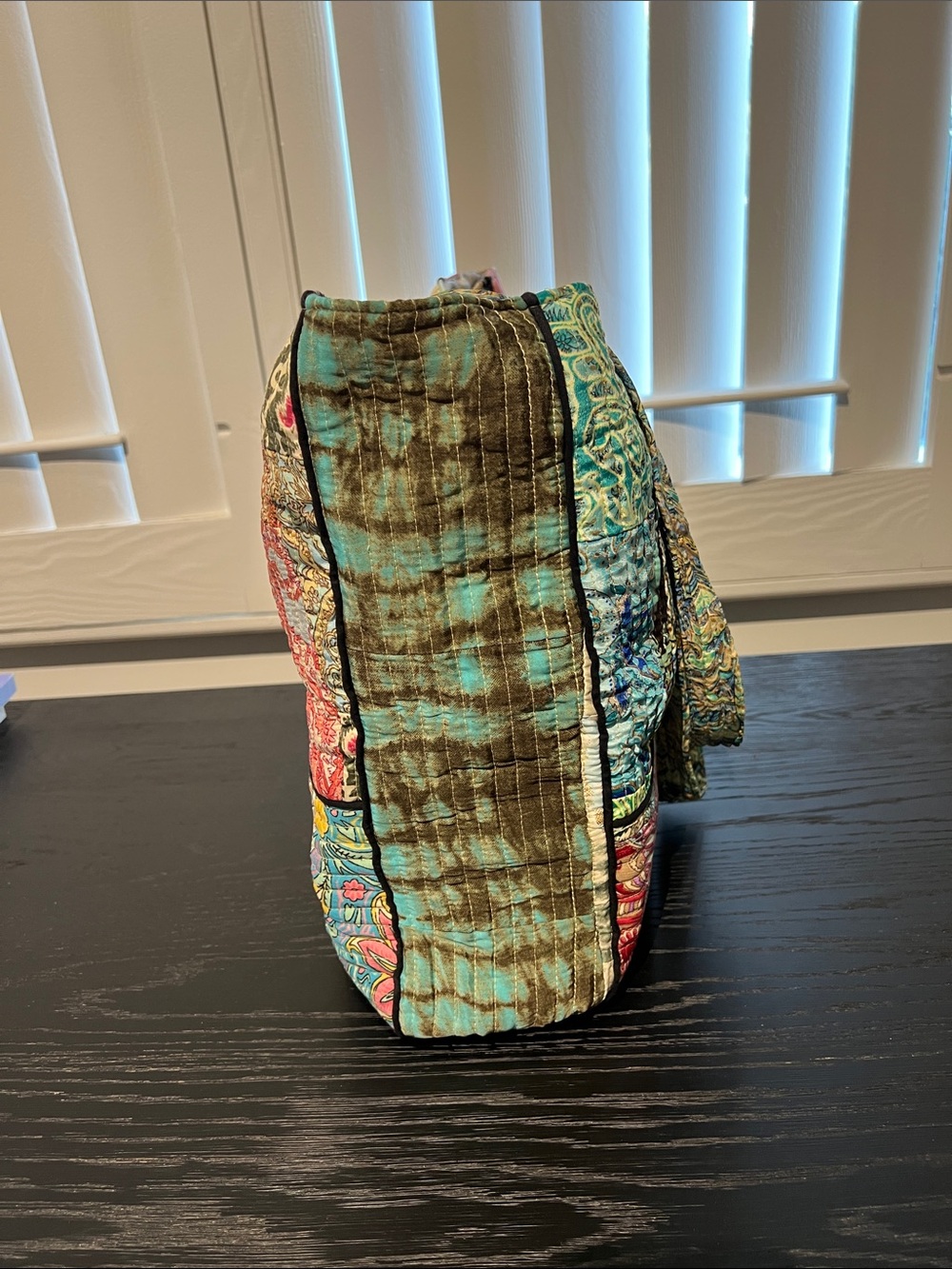 Karma Highway Tote in colorful and vibrant patchwork- Stunner! - Picture 4 of 8